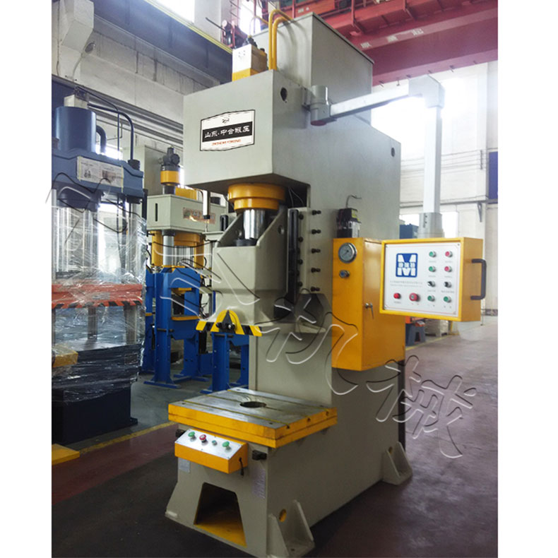 100吨导轨式液压冲床