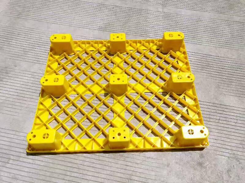 九孔玻璃钢托盘液压机(图5) 九孔玻璃钢托盘液压机(图5)