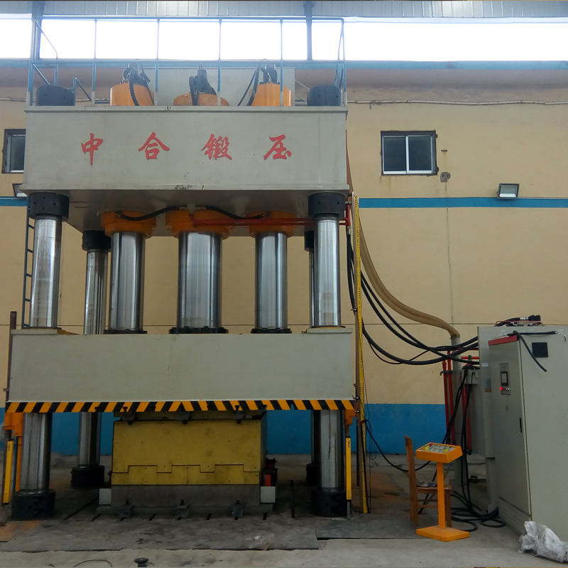 2000吨化粪池模压成型液压机(图1) 2000吨化粪池模压成型液压机(图1)