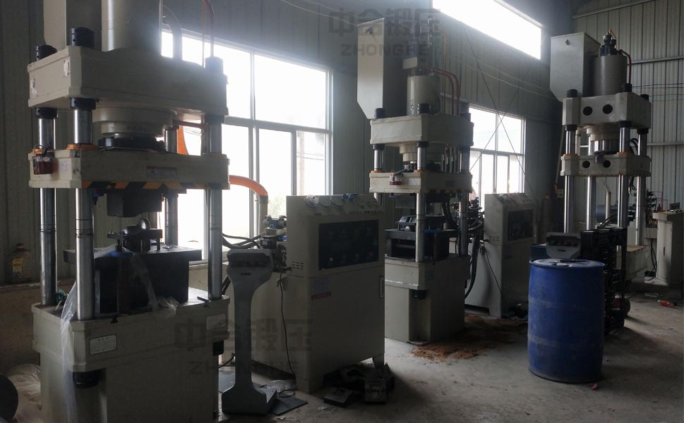 汽车配件_三元催化器成型液压机_200吨四柱油压机