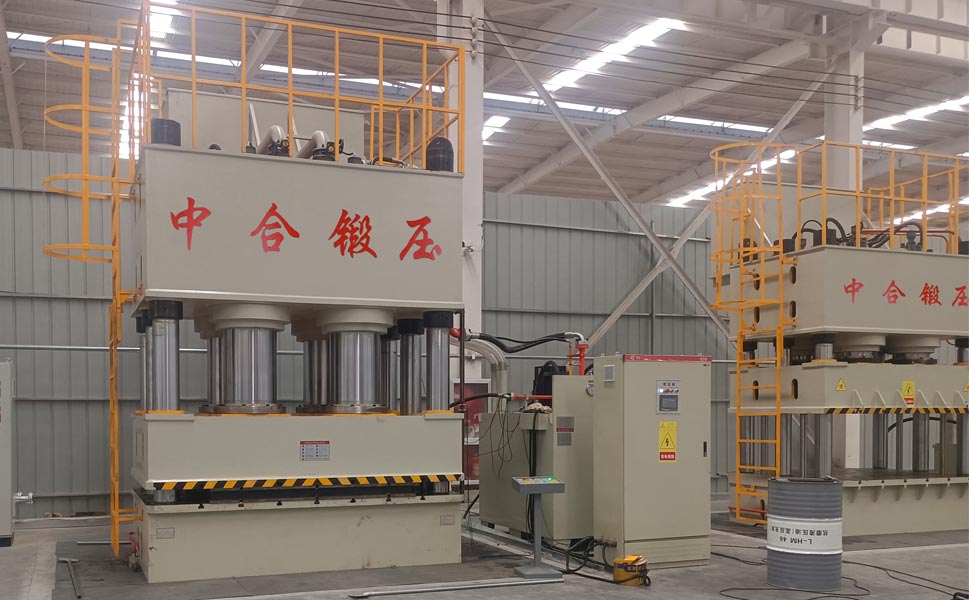 压滤板_隔膜滤板冲压成型设备_2000吨液压机