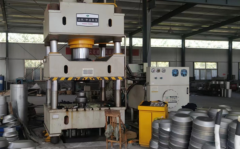 酒桶封头（端盖）生产设备_500吨液压机_不锈钢拉伸成型
