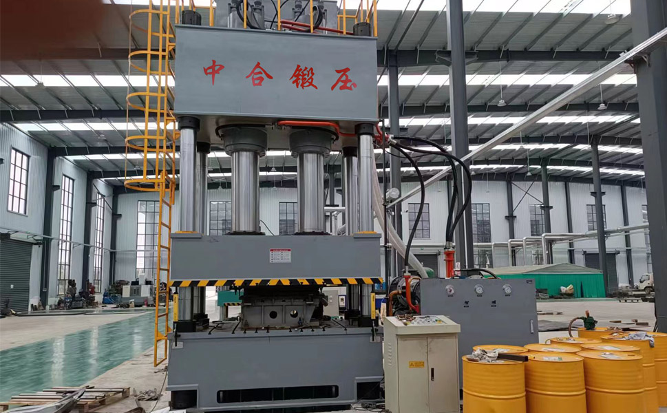汽车配件成型_800吨液压机_模压设备