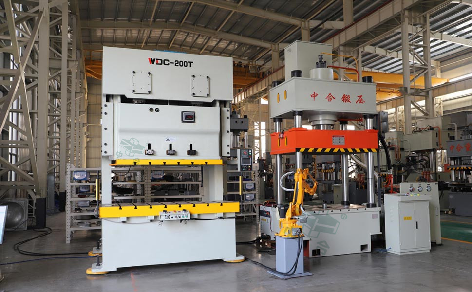 200吨冲床配套产线_315吨液压机_机械臂_送料机