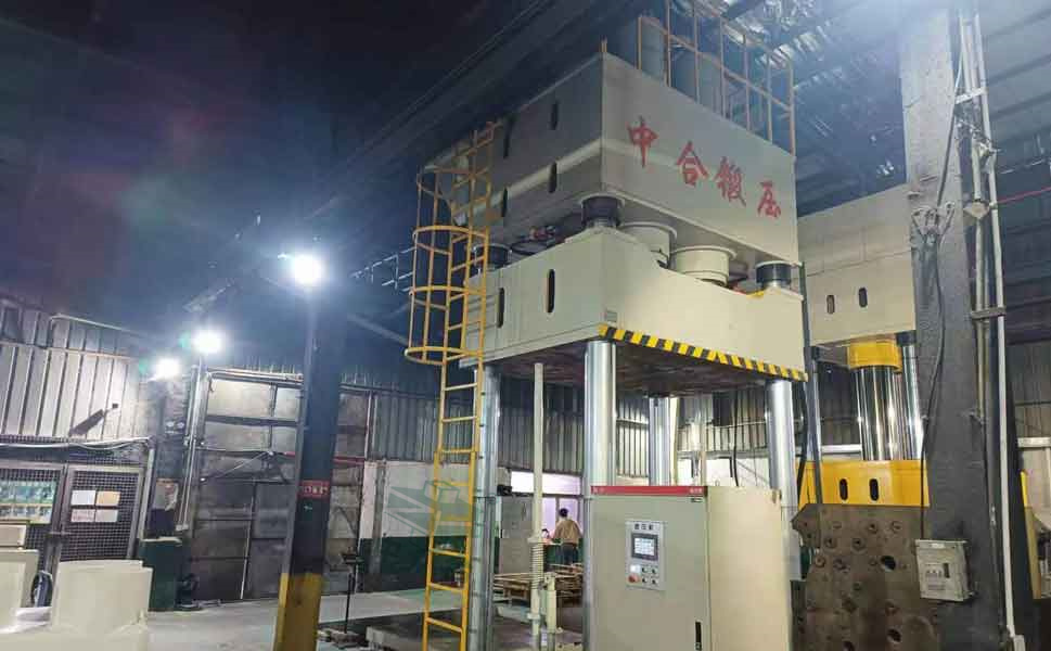 1500吨液压机_复合材料成型油压机客户使用反馈