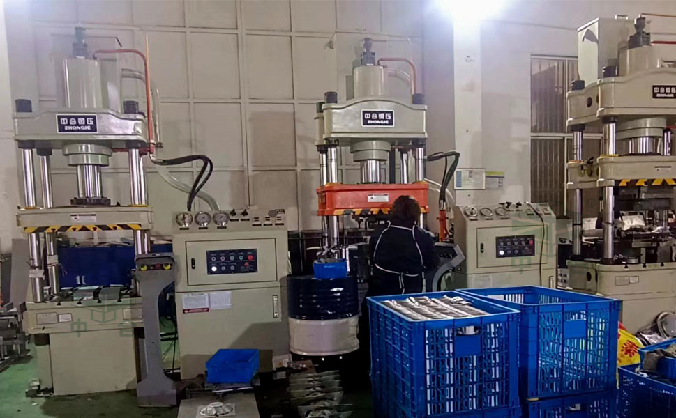 200吨汽车消音器成型液压机_不锈钢拉伸成型设备