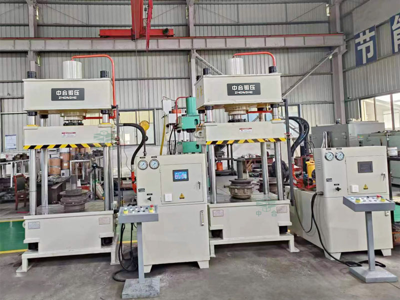 100吨四柱液压机-冷压折弯成型设备