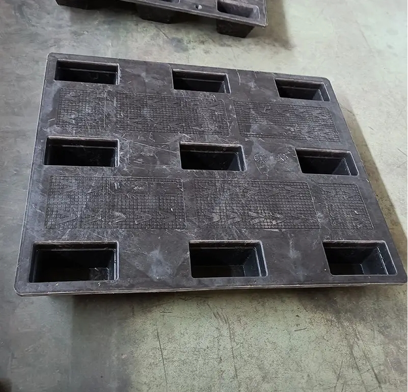 塑料托盘成品.png