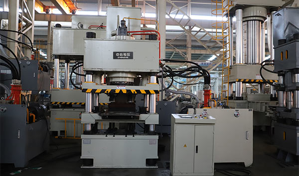 盐砖机-400吨四梁四柱液压机