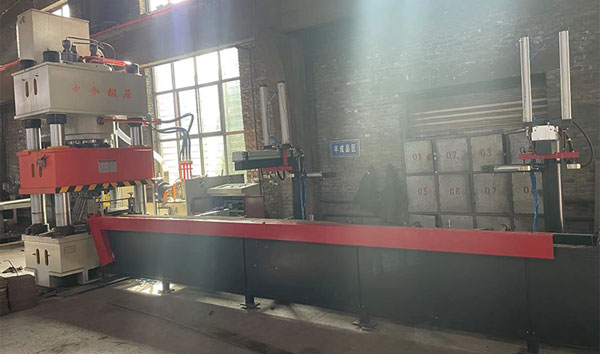 滕州液压机厂家哪家生产的矿用锚杆托盘液压机好？