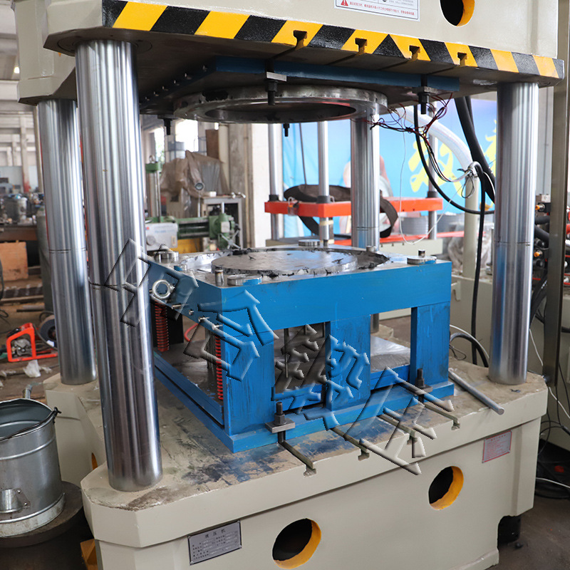 315吨玻璃钢树脂复合井盖热压成型液压机(图6)