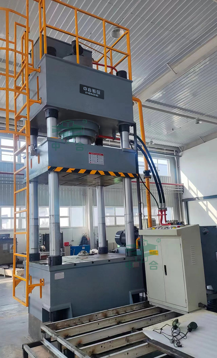 500吨四柱液压机 500吨四柱液压机