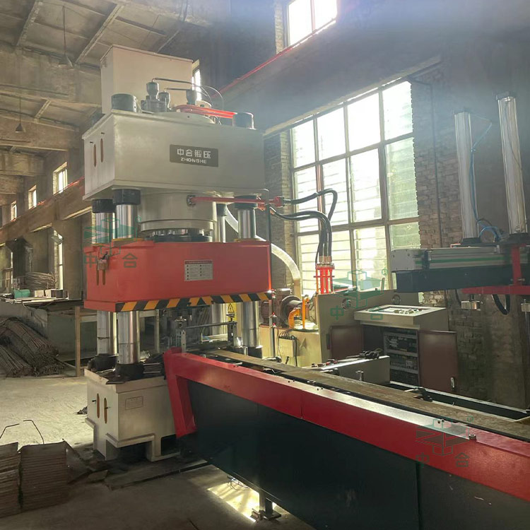 630吨锚杆托液压机生产线 630吨锚杆托液压机生产线