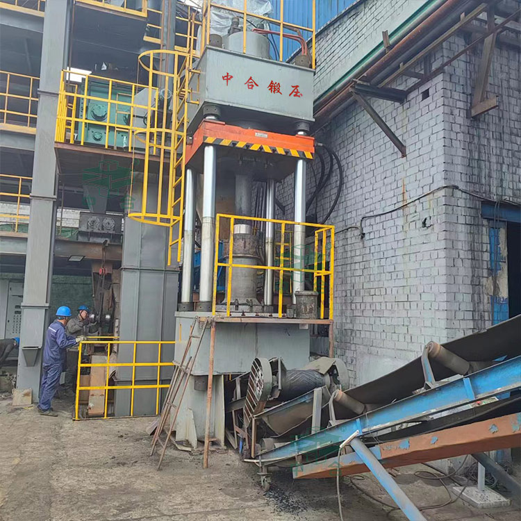 630吨活性炭棒成型液压机 630吨活性炭棒成型液压机