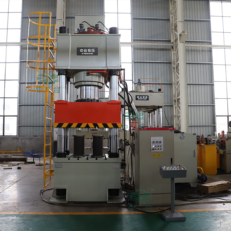 630吨热模锻液压机 630吨热模锻液压机