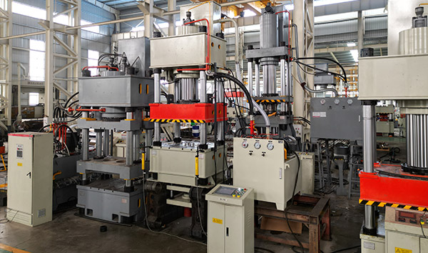 315吨四柱液压机-四柱拉伸液压机