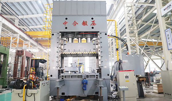 冲压汽车后桥成型设备_1250吨框架式液压机