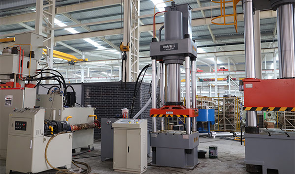 耐火材料成型液压机_315吨四柱液压机