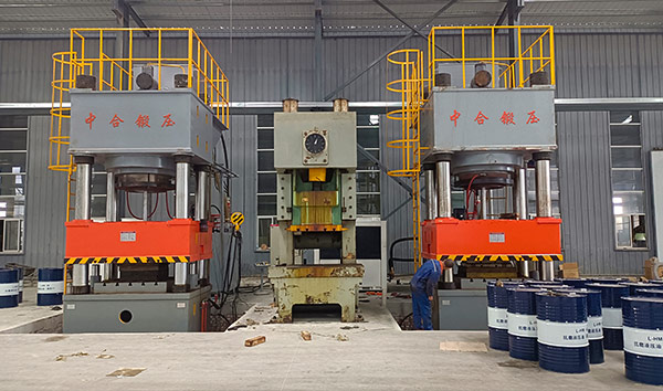 滕州2000吨四柱液压机价格是多少?