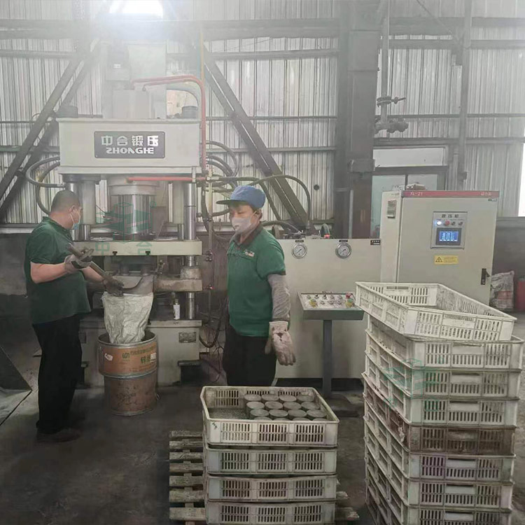 200吨锰粉粉末压块机