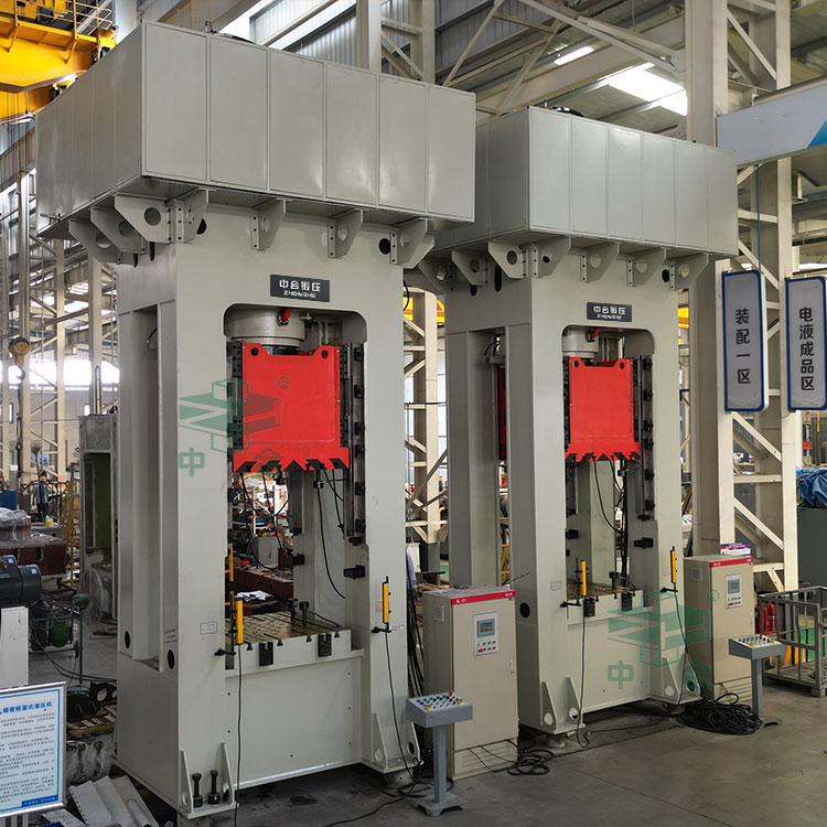 630吨框架式薄板拉伸液压机.jpg 630吨框架式薄板拉伸液压机.jpg