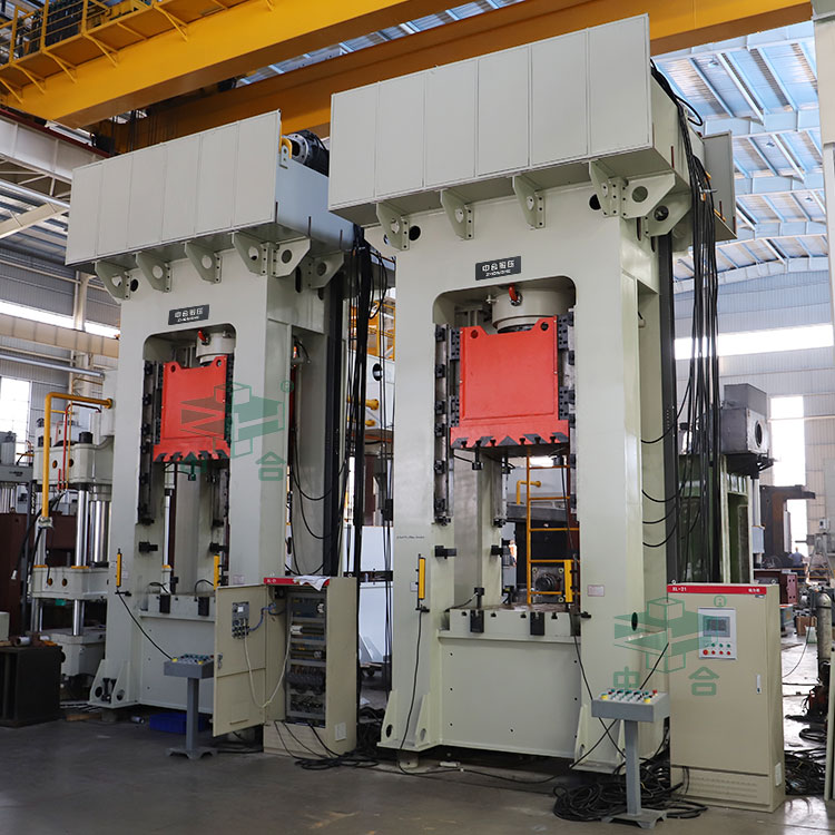 630吨框架式油压机.jpg 630吨框架式油压机.jpg