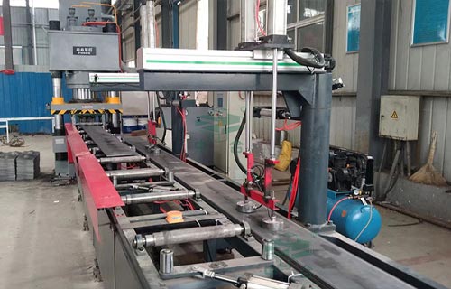 冲压锚杆托盘生产设备有哪些？