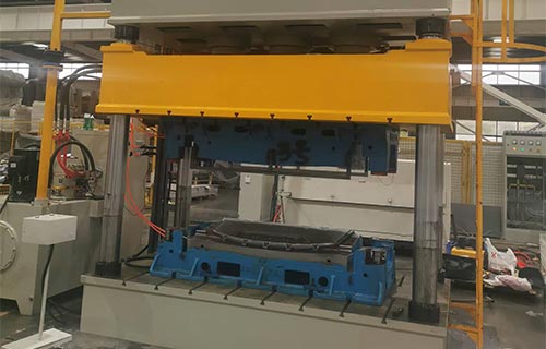 400吨热压汽车内饰件成型液压机