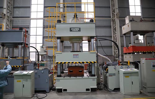 630吨伺服四柱液压机-630吨油压机