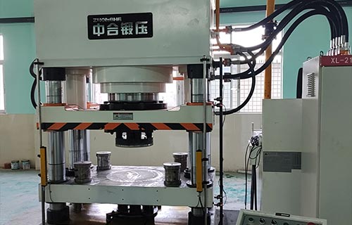 630吨陶瓷粉末成型液压机（圆饼）