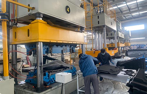 热压汽车内饰件成型机-400吨三梁四柱液压机