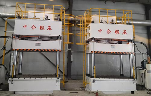 复合材料成型液压机-630吨伺服四柱液压机