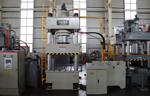 500吨四柱液压机的工作原理与结构特点