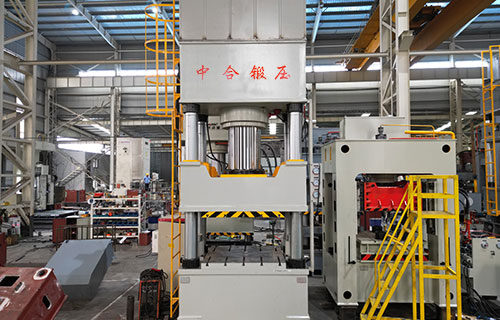 滕州800吨三梁四柱液压机-800吨油压机