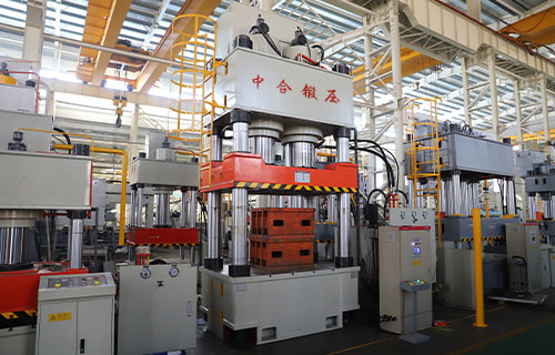 新型木屑托盘生产设备-1250吨四柱液压机