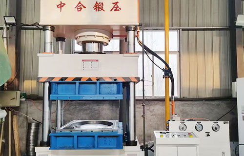 400吨三梁四柱液压机（冲压不锈钢水箱板）