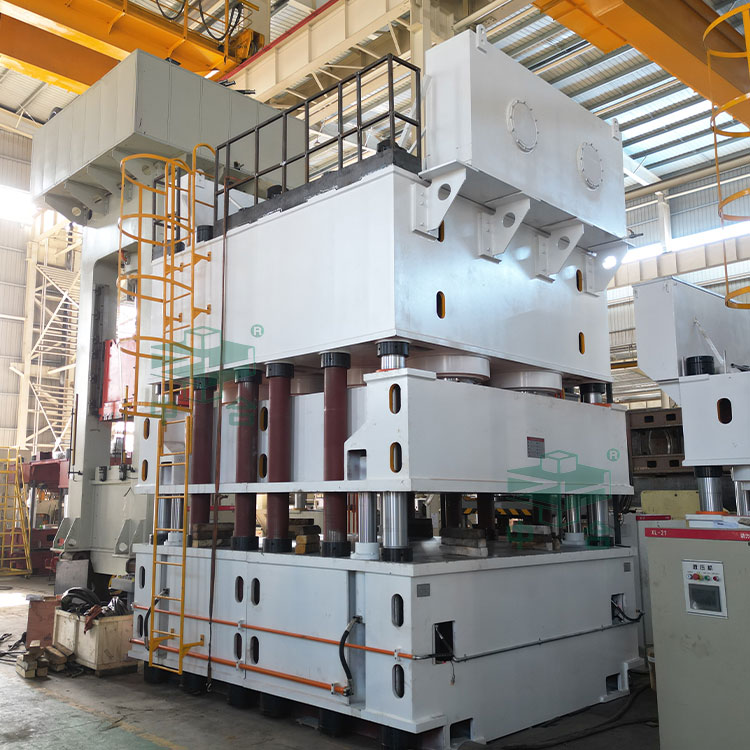 压滤机滤板成型液压机车间实物.jpg 压滤机滤板成型液压机车间实物.jpg