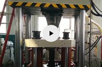 中合机械牛羊舔砖液压机用户视频