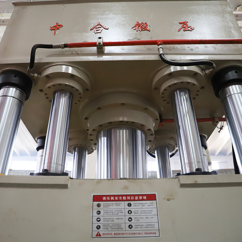 315吨封头拉伸成型液压机(图4)