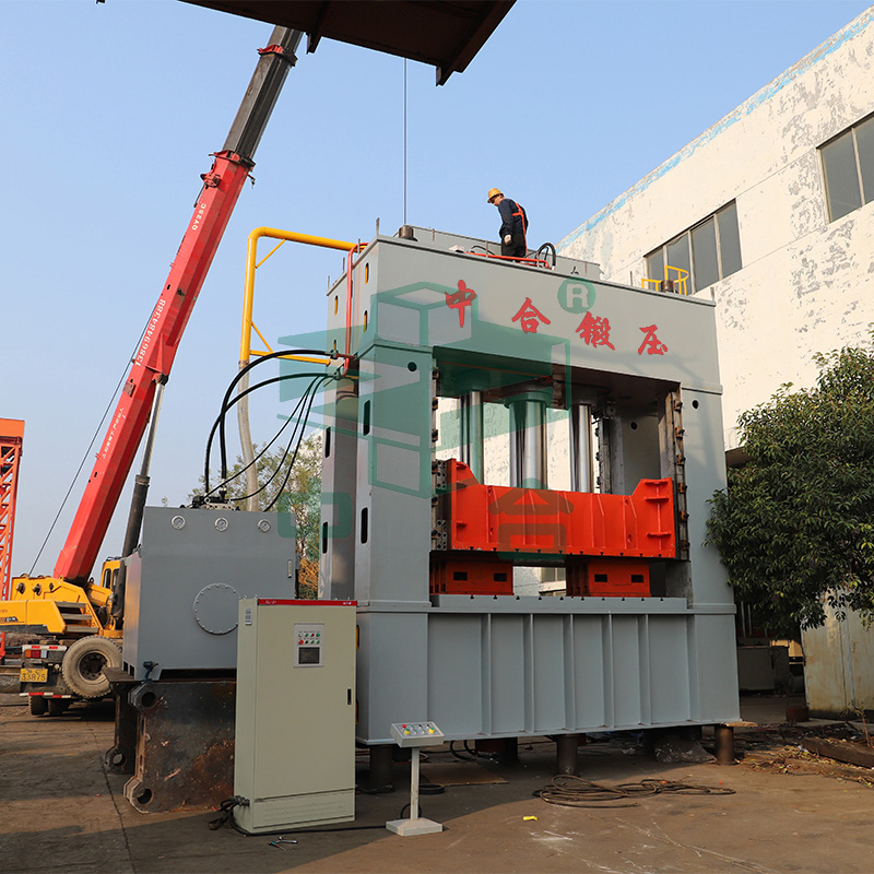 1000吨框架式液压机安装