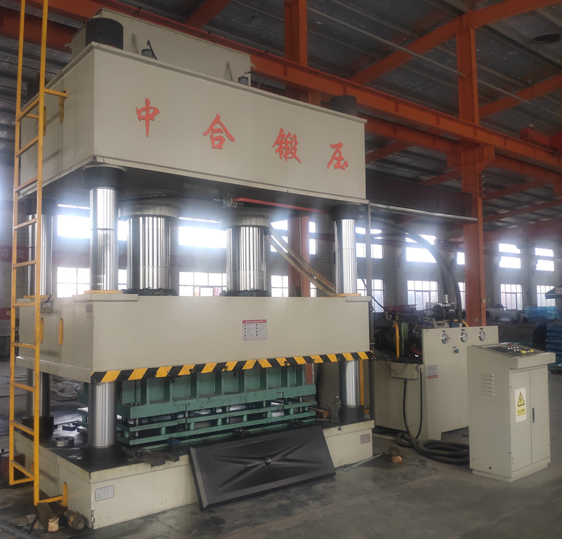 800吨不锈钢水箱板液压机