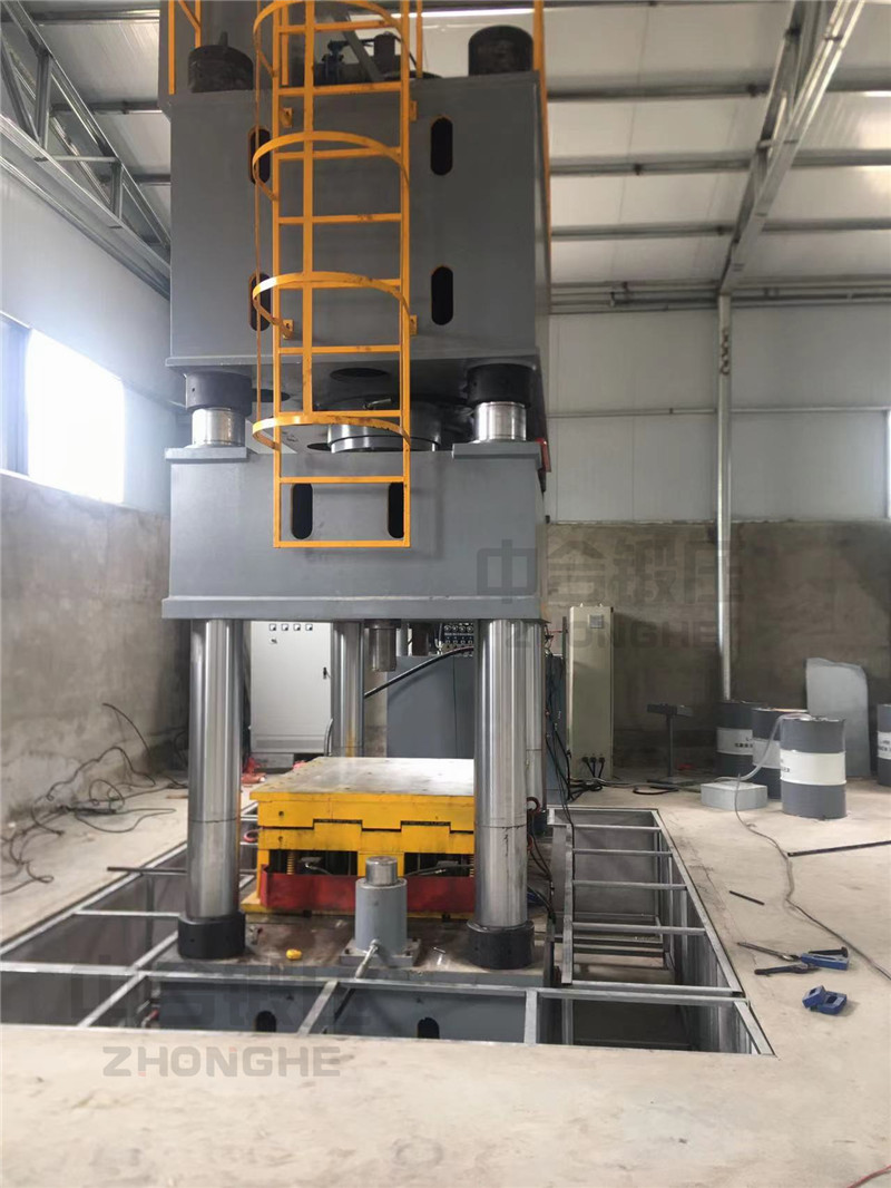 卡车导流罩生产设备_2500吨四柱液压机_玻璃钢成型液压机(图6) 卡车导流罩生产设备_2500吨四柱液压机_玻璃钢成型液压机(图6)