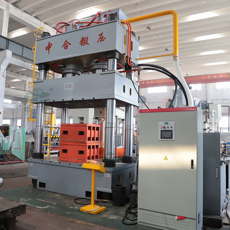 800吨伺服液压机-四柱油压机厂家-伺服液压机的特点(图1)