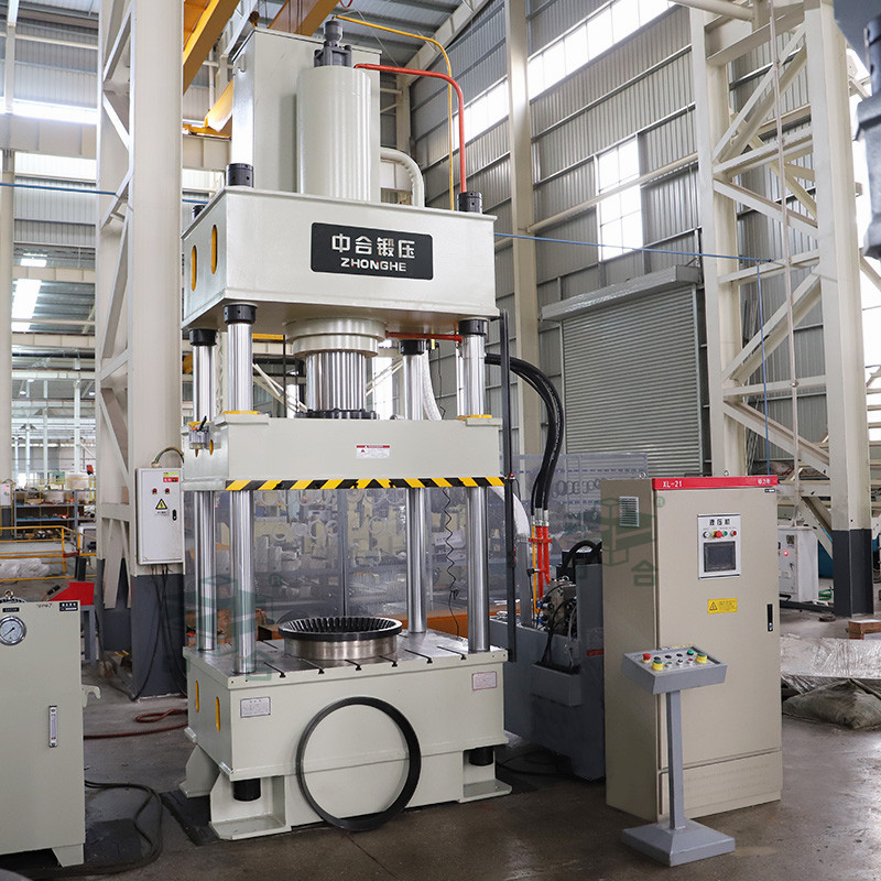 250吨四柱液压机