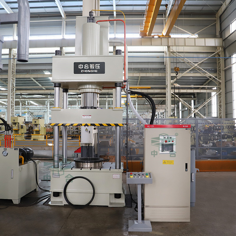 250吨四柱液压机