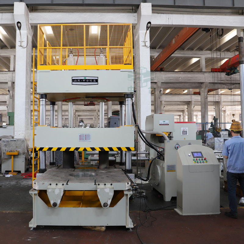 120吨四柱液压机