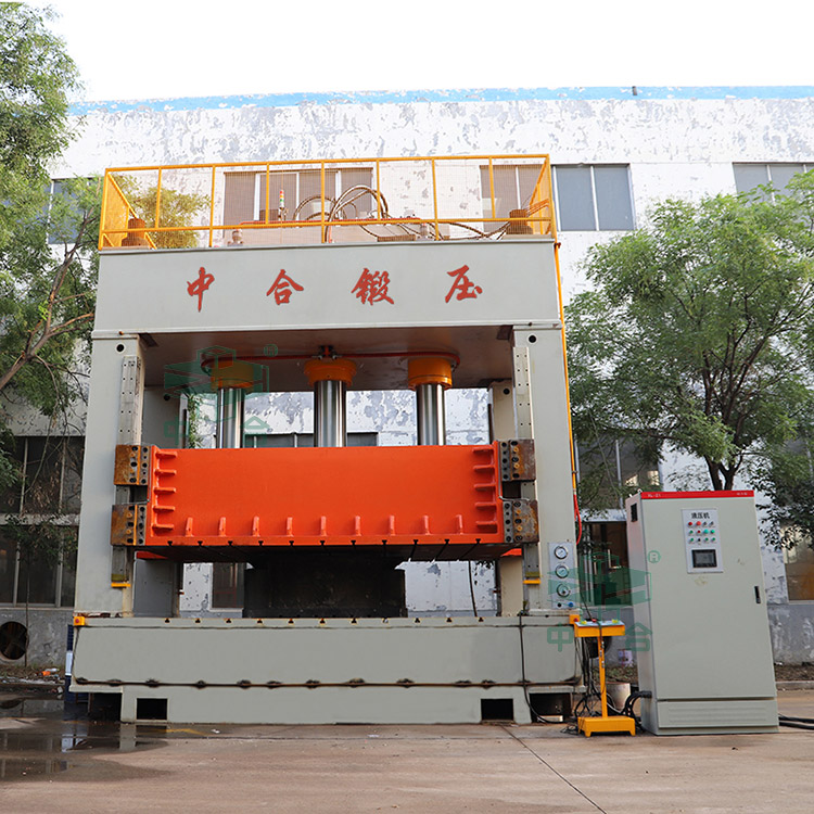 800吨框架式液压机