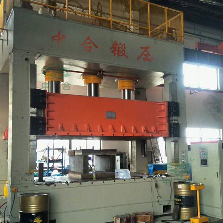 800吨框架式液压机